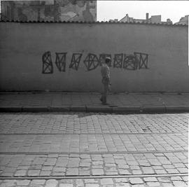 Zamalowane graffiti