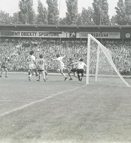 WKS Śląsk Wrocław - Widzew Łódź (0:0, mecz I ligi piłki nożnej w sezonie 1976/1977)